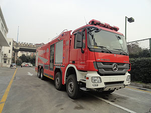 BX5400GXFPM180-BZ4型泡沫消防车