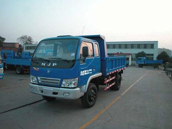 NJP4010PD8型自卸低速货车