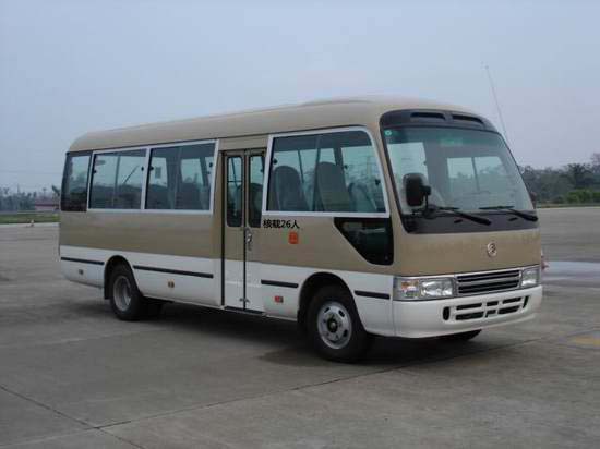 XML6700J28型客车