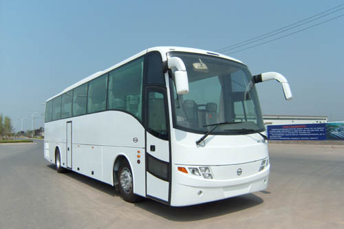 西安西沃客车XW5183XSWA型商务车