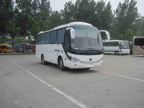 ZK6858HBA型客车