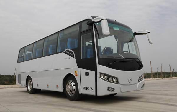 XML6857J58型客车