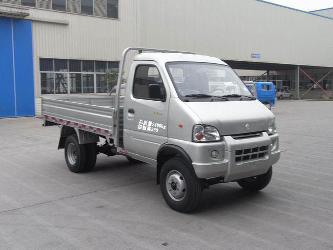 CNJ1020RD30MC型轻型载货汽车