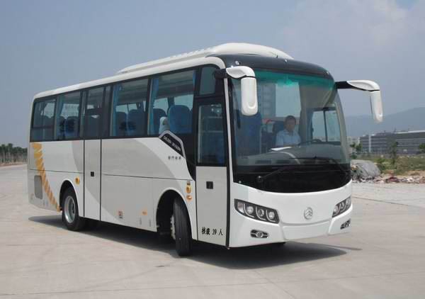 XML6907JA8型客车