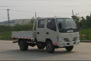 DFA1040D30D3-KM型载货汽车