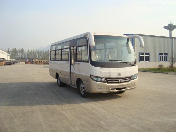CHG6663EKB型东风风尚两用客车