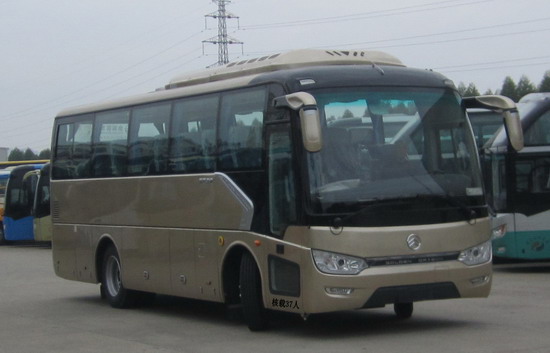 XML6887J38型客车
