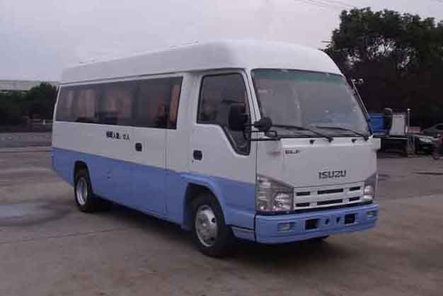 QL65903HAR型轻型客车