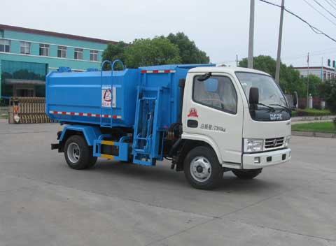 XZL5070ZZZ5型多利卡D6自装卸式垃圾车