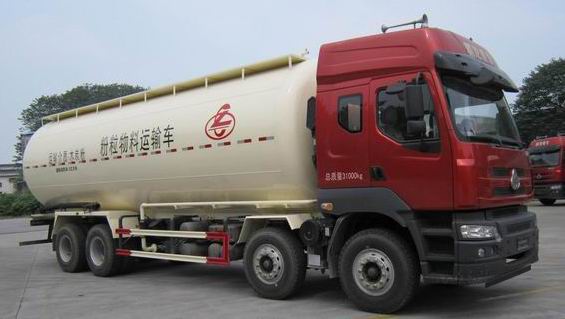 组图：东风柳州东风柳汽霸龙M5前四后八低密度粉粒物料运输车图片