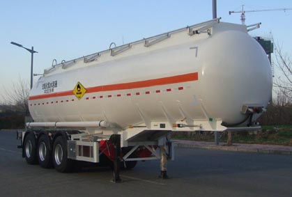 CLY9400GYW型氧化性物品罐式运输半挂车图片