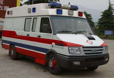 NJ5044XJHA-1型救护车