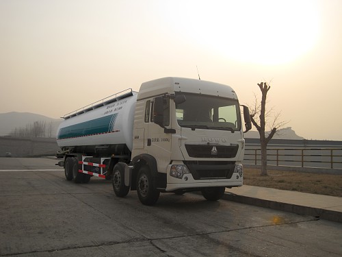 中国重汽HOWO前四后八低密度粉粒物料运输车图片