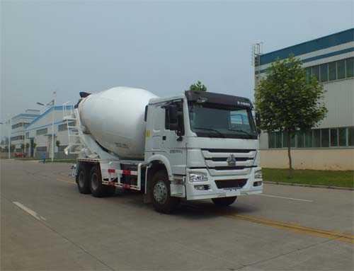 SMQ5250GJBZ43型中国重汽HOWO后双桥混凝土搅拌运输车