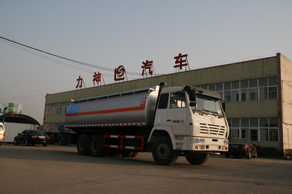 SLS5252TGYS4型陕汽奥龙供液车