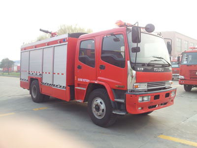 LLX5174GXFPM50-L型庆铃五十铃FVR重卡泡沫消防车