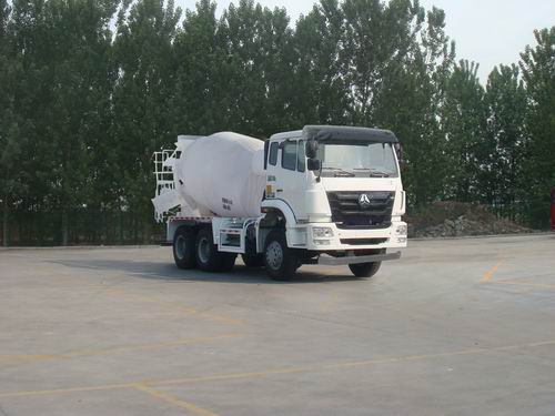 ZZ5255GJBN3243D1型混凝土搅拌运输车