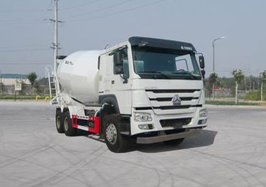 ZZ5267GJBN3247D1型混凝土搅拌运输车