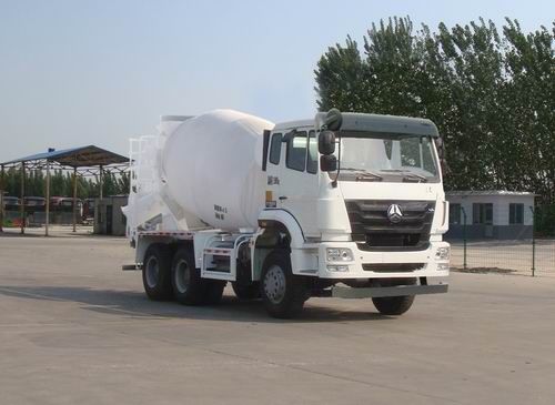 ZZ5255GJBK3243D1型混凝土搅拌运输车