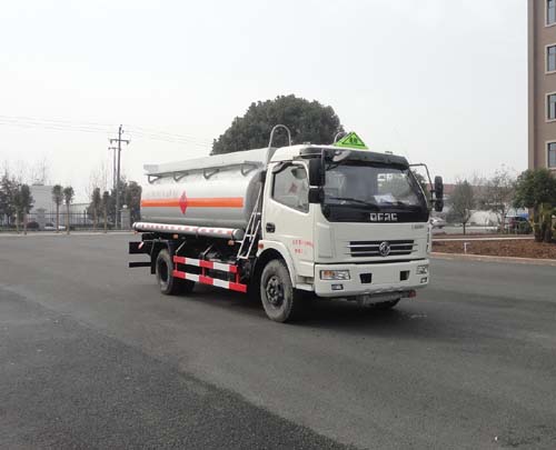 SGZ5110GJYDFA4型东风大多利卡8吨加油车