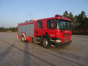 ZXF5180GXFPM60-S型泡沫消防车
