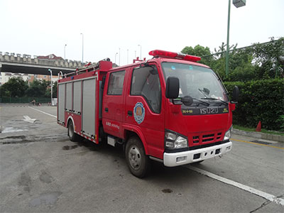 WHG5070GXFSG20-W型庆铃五十铃双排600P轻卡水罐消防车