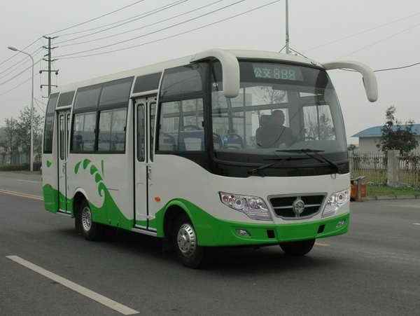 CNJ6670JQNV型城市客车
