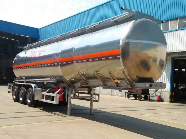 JF9407GRY型铝合金易燃液体罐式运输半挂车图片