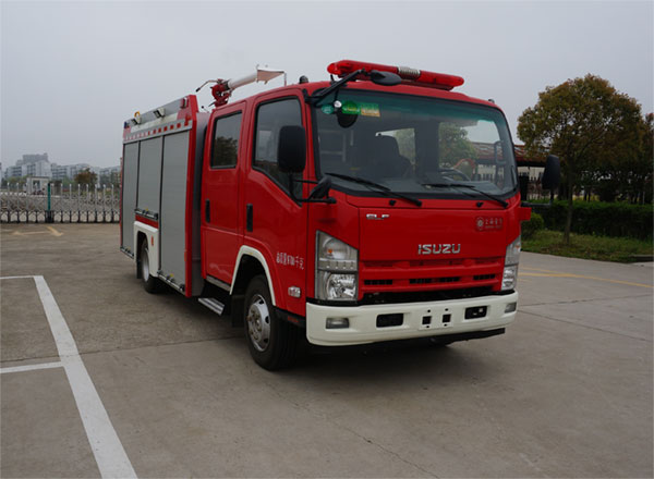JDX5100GXFPM35-W5型庆铃五十铃700P泡沫消防车
