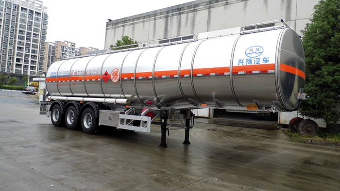 滁州兴扬汽车XYZ9409GRY型铝合金易燃液体罐式运输半挂车