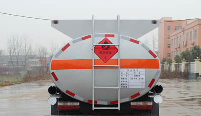 东风多利卡运油车（4吨汽柴油）图片