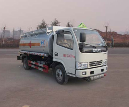 HHX5071GJYE型东风多利卡3-5吨加油车