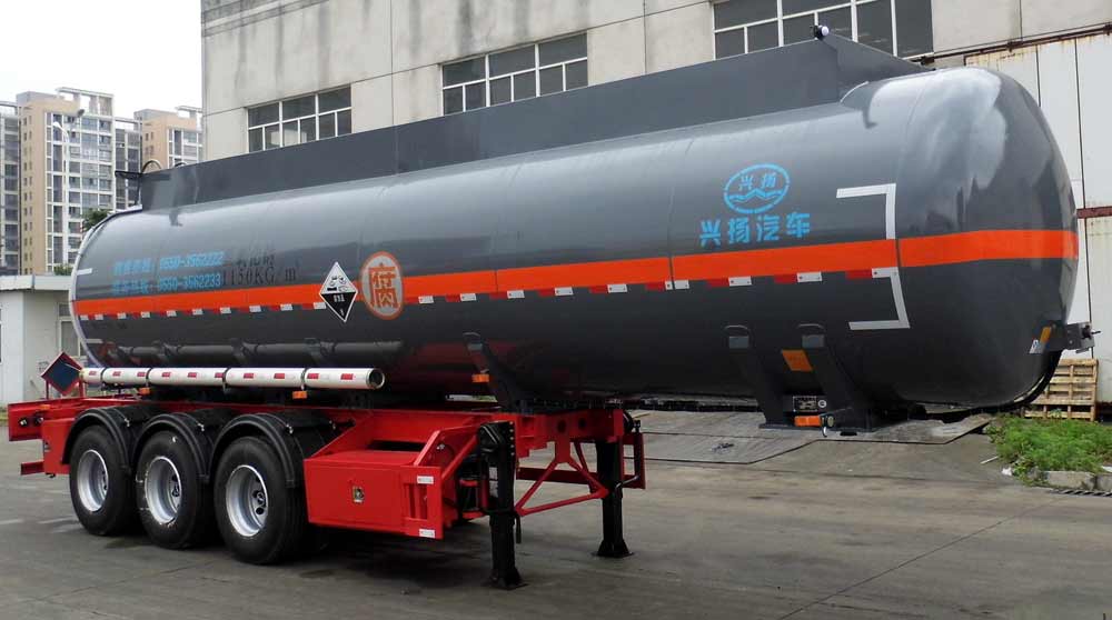 滁州兴扬汽车XYZ9406GFWA型腐蚀性物品罐式运输半挂车