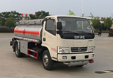 CQK5071GJYE5型东风多利卡3-5吨加油车