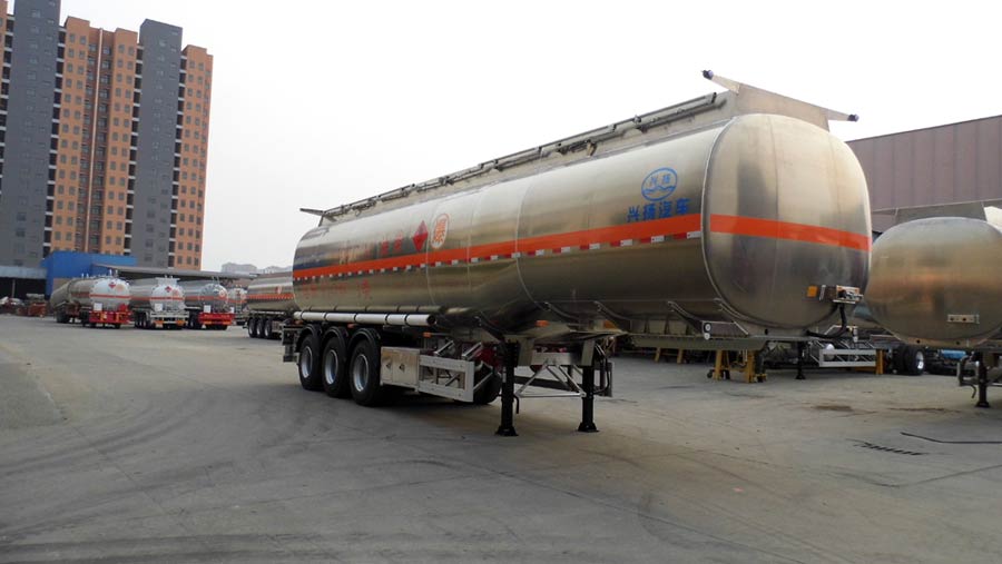组图：滁州兴扬汽车铝合金运油半挂车图片