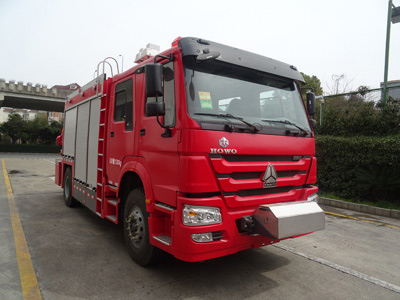 LLX5155TXFJY120-H型抢险救援消防车