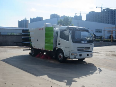 新东日3吨30万以上扫路车