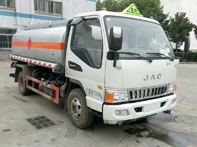 HLN5072GJYH5型江淮骏铃4-5吨加油车