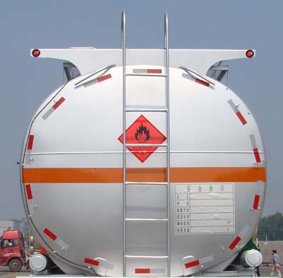 SKW9403GRYT型易燃液体罐式运输半挂车图片