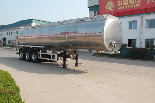 JYJ9400GRH型润滑油罐式运输半挂车图片