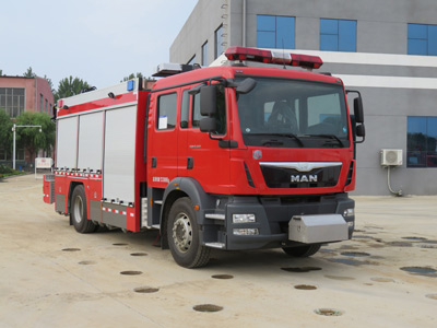 LLX5135TXFJY100-M型抢险救援消防车