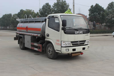 SCS5074GJYEQ型东风多利卡3-5吨加油车