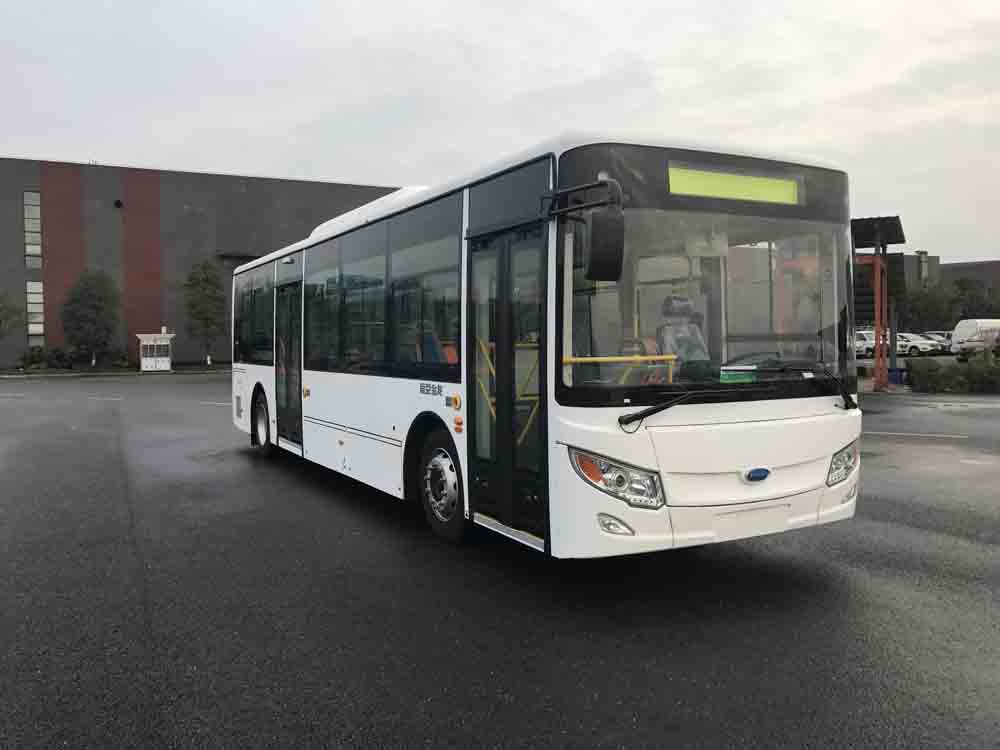 NJL6100BEV45型纯电动城市客车
