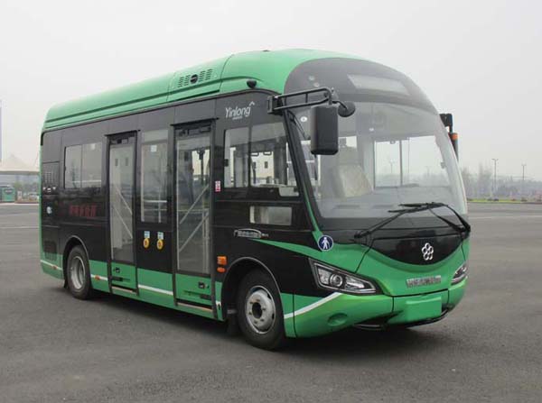CAT6680CRBEVT1型纯电动城市客车