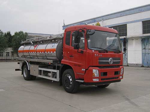YLL5160GRYA型东风天锦易燃液体罐式运输车