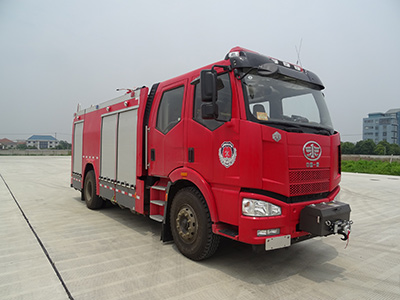 LLX5195GXFPM60/J型泡沫消防车