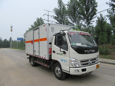 JLC5049XRQ型福田奥铃易燃气体厢式运输车