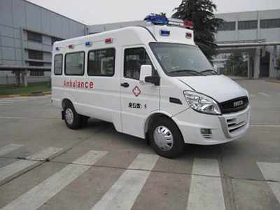 NJ5045XJHD2D型救护车