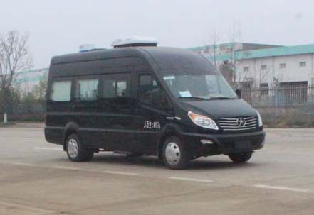 LXQ5040XSW型商务车