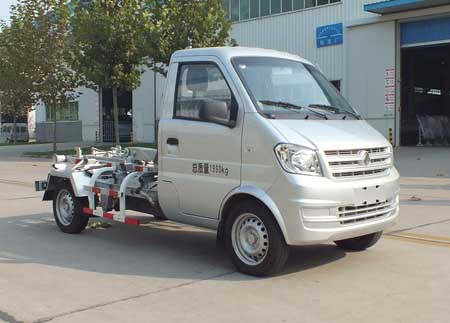 SMQ5026ZXX型东风小康车厢可卸式垃圾车